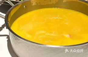 Golden Hong Kong-style Bird's Nest Chicken Soup Base