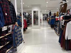 -优衣库(重庆星光时代广场店)