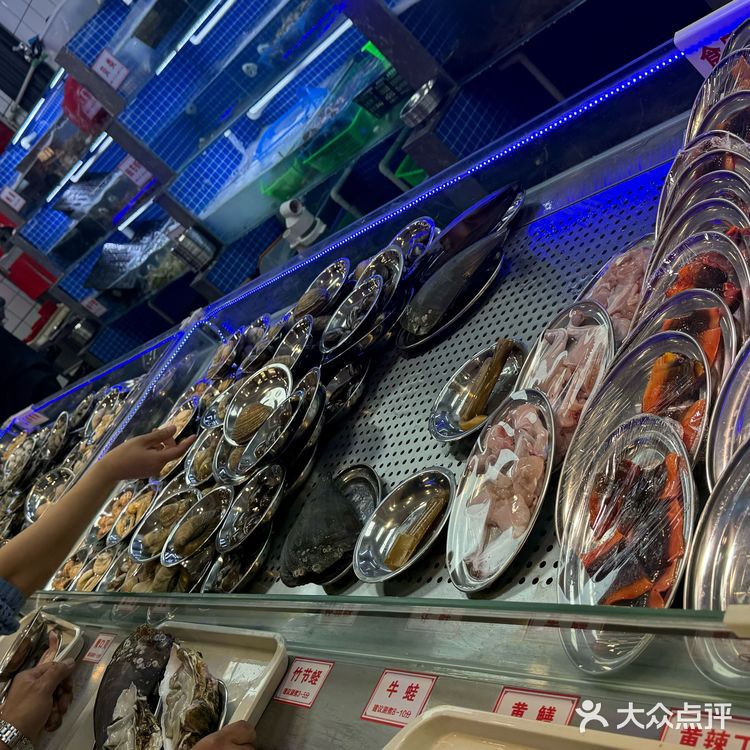 锅底很哇塞！王和李海鲜🦞火锅