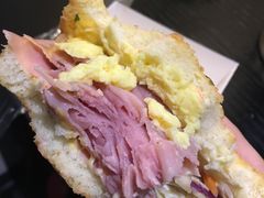 -全家便利店(愚园店)