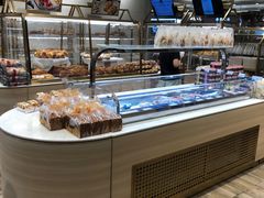 面包甜点陈列柜-85度C(上海兰溪二店)