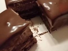 布朗尼-伊诺仕蛋糕