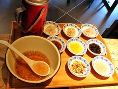 矿主家的绝世冰粉-喝丢一只鞋辣炒海鲜小烧烤(三八广场店)