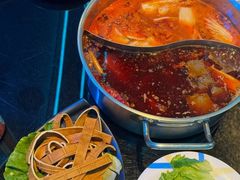 -唯爱KTV聚会餐厅(仙林东城汇店)