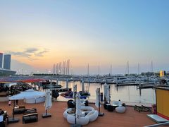 -东港音乐喷泉广场