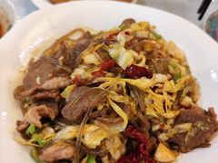 -汗腾格里·风味餐厅(新疆驻京办店)