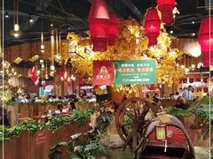 大堂-老滇山寨•云南特色菜•地方菜•民族风情歌舞表演(金碧店)