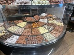 -Laderach 莱德拉(上海环贸iapm店)