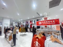 -优衣库(郑州二七万达广场店)