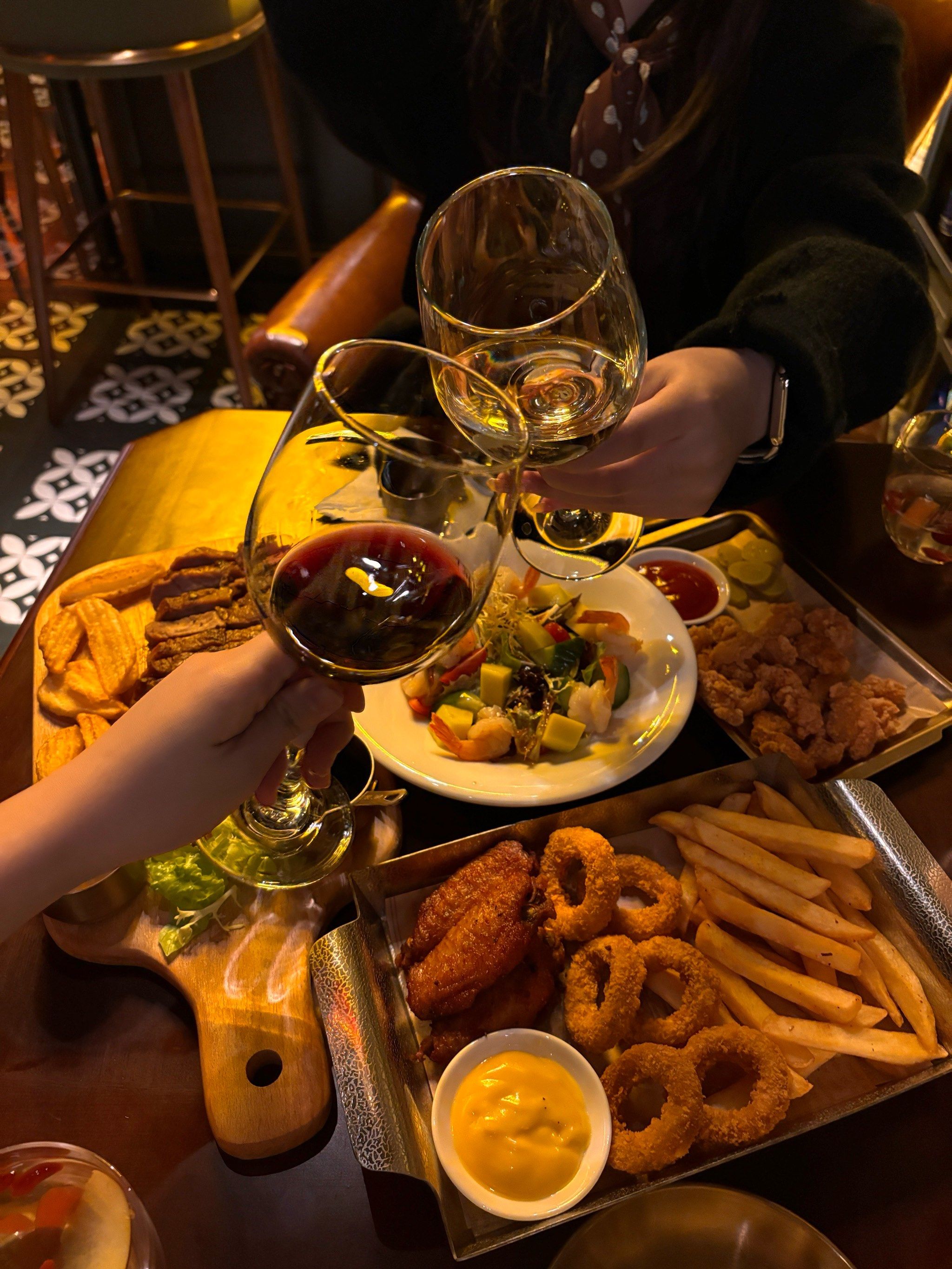 黎黄陂路可以一直喝红酒的西餐酒吧🥂