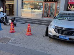 -牛街老爆肚满(亚运村店)