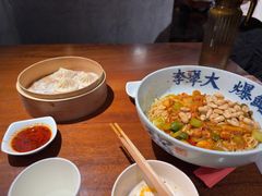 -李犟大爆鳝面·手工蟹黄包(湖滨西湖店)