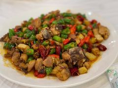 -乡土特色.冷锅鱼.牦牛肉汤锅