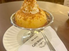 -Café Monson