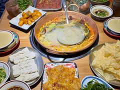 -洱火云南酸菜牛肉火锅(石景山当代商城店)