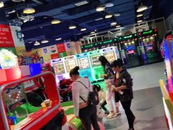 -meland·儿童乐园·游戏厅娃娃机·电玩Xbox(成都合生汇店)