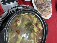 -花苑美食横琴生蚝火锅(拱北粤华路店)