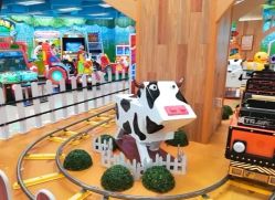 -莫莉幻想儿童乐园(武汉保利广场店)