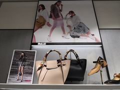 -BeLLE 百丽(上海月星环球港店)