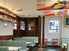-阿瓦山寨·湘菜现炒·剁椒鱼头王(咸阳总店)