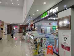 -窦店服务区-停车场