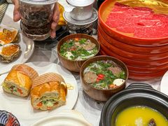 -金马门国际美食百汇(珞喻路店)