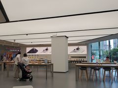 -华为授权体验店(中山公园来福士)