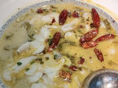 -鱼亨小鲜酸菜鱼(大信店)