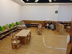 -婴智贝佳蒙特梭利早教托育中心(杨浦店)