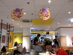 大堂-麦当劳(融创茂店)