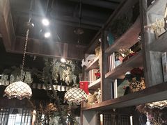-春天里·老街坊餐厅(港隆广场店)