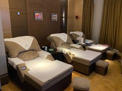 -金色印象·4K影院式足体养生(杨家坪西郊店)