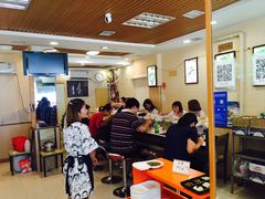 大堂-就这家旋转小火锅(西安路罗斯福店)