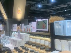 -胖东来生活广场(健康路店)