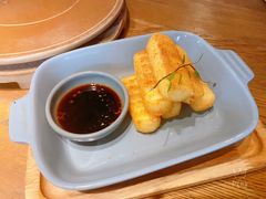 -蜜桃餐厅·伴山(湖滨商业街店)