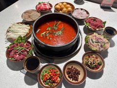 -贵府酸汤牛肉火锅·贵州老字号(飞山街店)