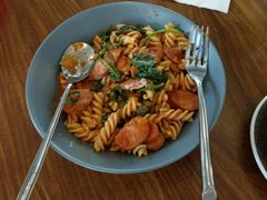 菠菜香肠意面-VESH COFFEE(定西路店)