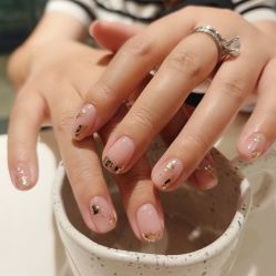 -悦指间美甲美睫