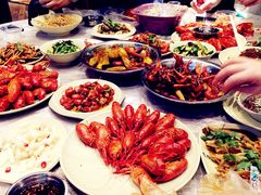 -巴厘龙虾·榜首油焖大虾(音乐学院·沿江酒馆店)