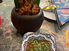 炸猪皮-浩海火燒雲傣家菜(芮欧百货店)