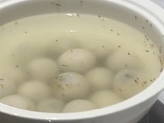 桂花芝麻花生汤圆-尘香•传统川菜(创汇首座店)