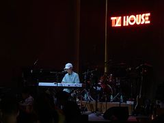 -TZ House音乐现场(来福士中心店)
