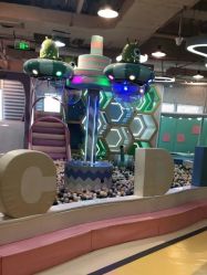 -多多淘儿童体验中心(重庆来福士店)