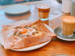 鸡蛋蘑菇熏肉荞麦可丽饼-RAC BAR(安福路店)