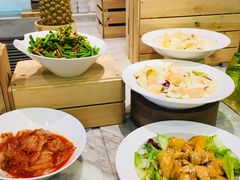 -飨食汇全日制餐厅·昆山皇冠假日酒店(九方店)