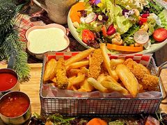 -ins森林童话餐厅coffee&bistro