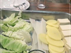 -超越炭火牛蛙火锅鸡(河东店)