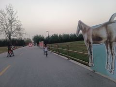 -汉长安城未央宫国家考古遗址公园