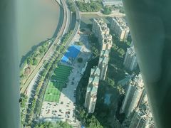 -广州塔卢特斯法国旋转餐厅