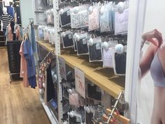 -优衣库(上海金桥太茂店)